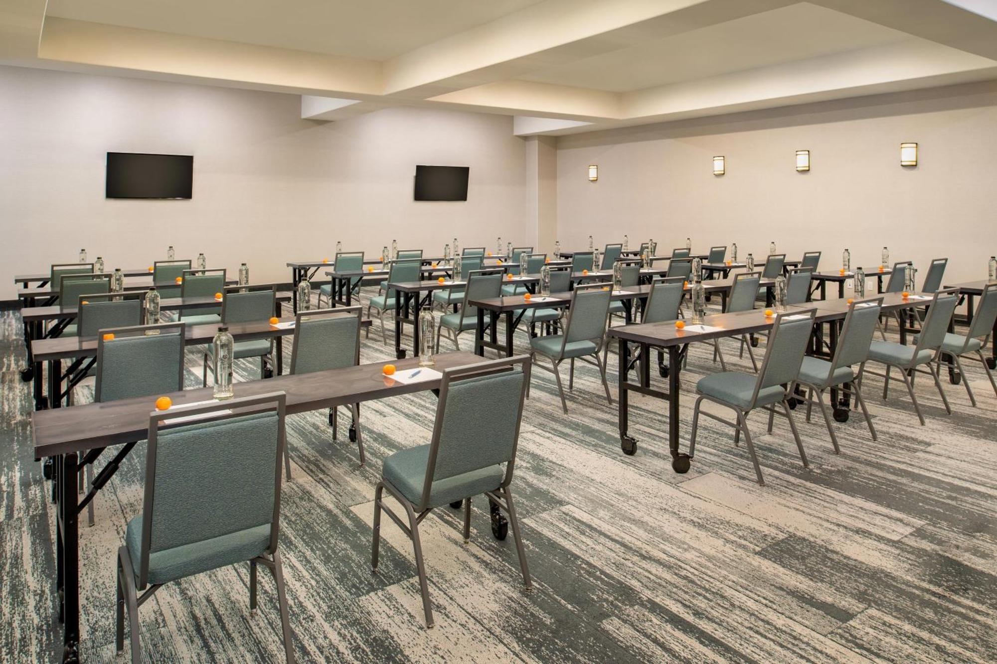 Four Points By Sheraton Santa Cruz Scotts Valley Exterior photo